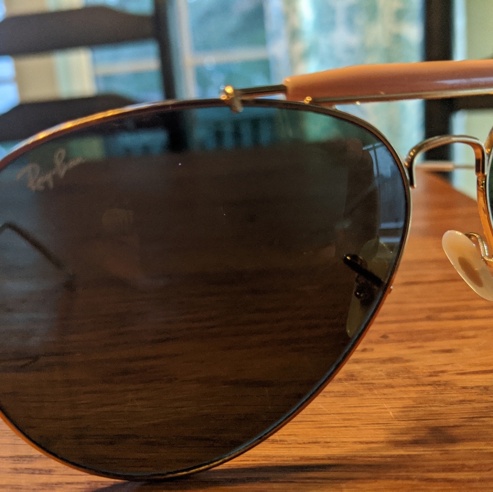 Ray Ban Aviators - Picture 2 of 5